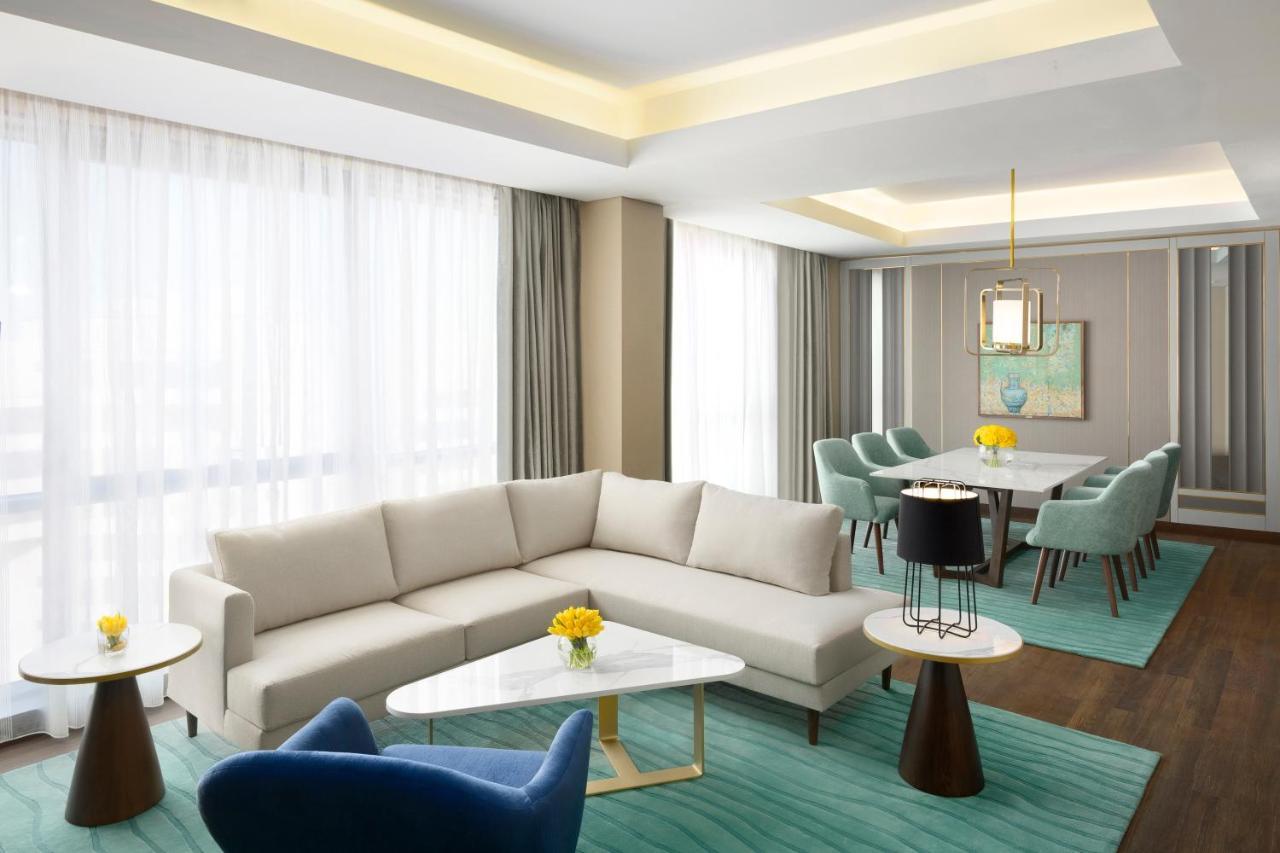 Grand Hyatt Al Khobar Hotel And Residences Екстериор снимка A suite at the hotel